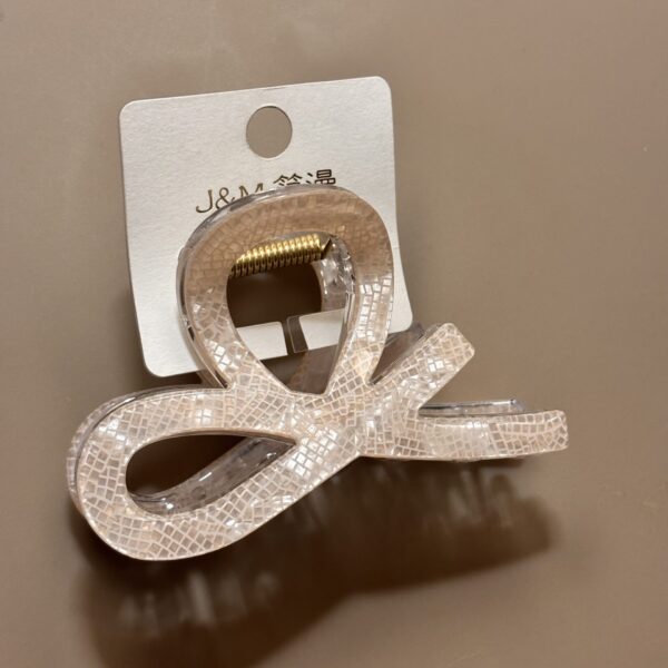 Mosaic Shell Korean Claw Clip